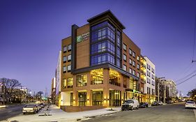 Holiday Inn Express & Suites - Charlotte - South End By Ihg